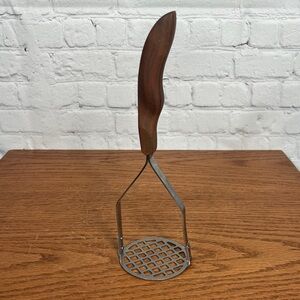 Cutco No 14 Potato Masher Stainless Steel Wood Handle Made in USA Kitchen Tool